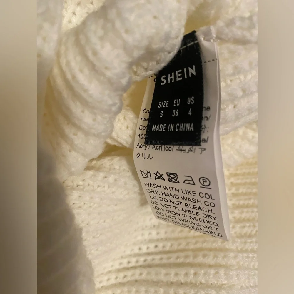 New SHEIn pink heart 🩷 sweater - Picture 6 of 7